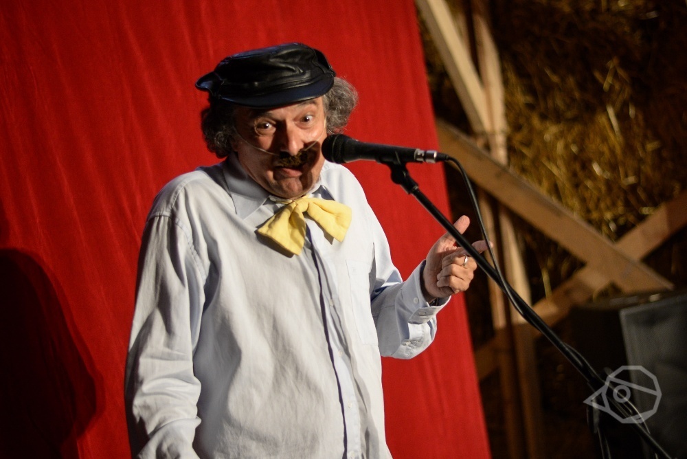 Laár András